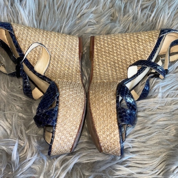 EUC Alexandre Birman Blue Snakeskin Strappy Platform Wedges Size 8.5 - Picture 9 of 12